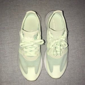 NWT Adidas Flashback Sneakers